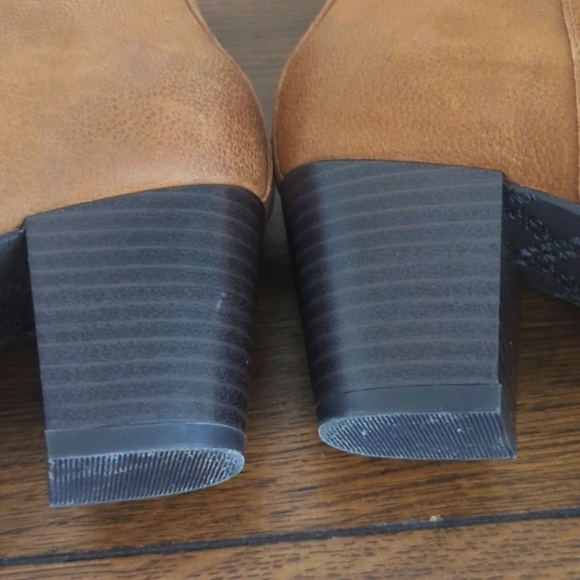 Vionic Raina NBX Upright Ankle Boots 7 - Picture 10 of 16